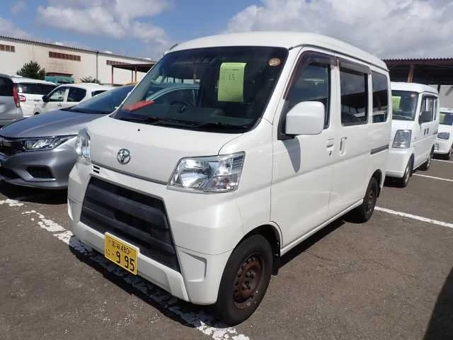 Toyota Pixis Van S331M 2018